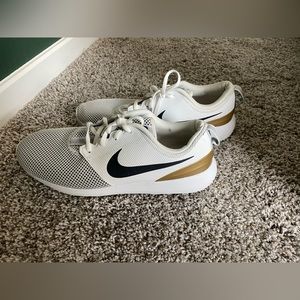 Nike Golf Sneakers White black gold swoosh